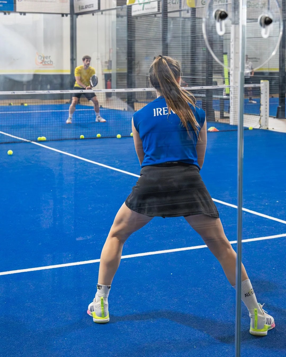 Giocatrice su un campo Mirapadel